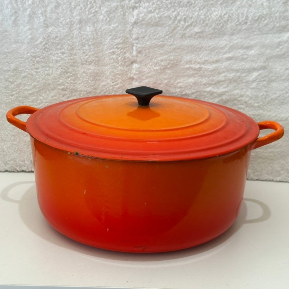 Vintage 50s Le Creuset Flame Cast Iron Round Dutch Oven Size H 9 Qt